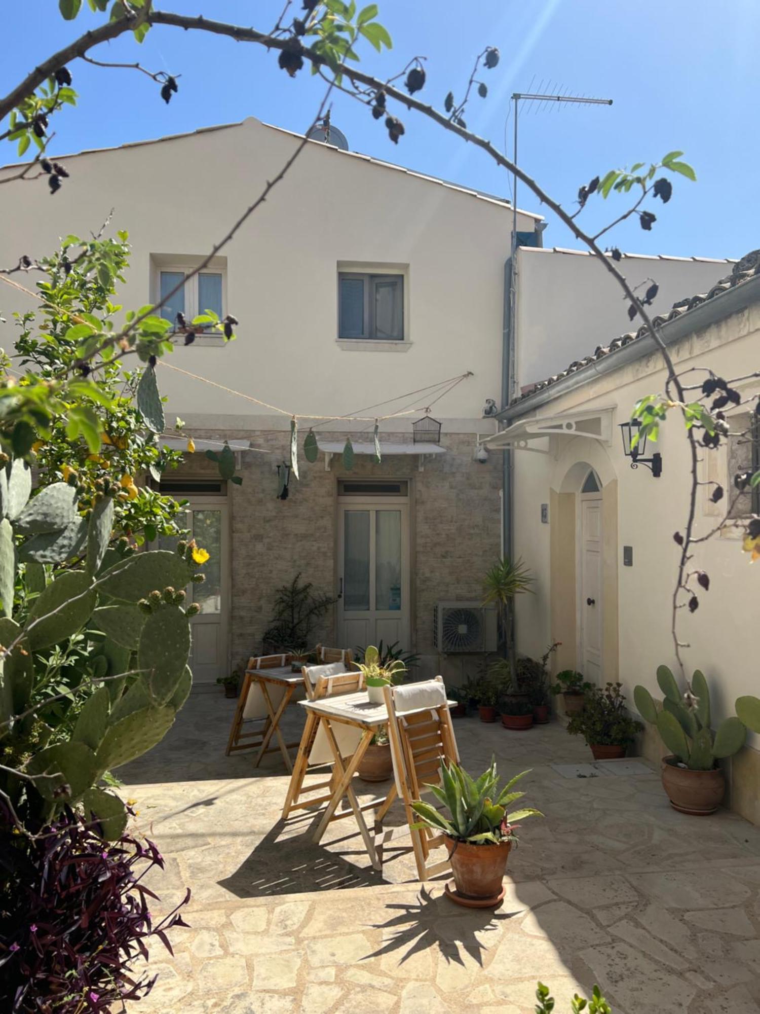 Bed and Breakfast Chicchi Di Melograno Modica Exteriér fotografie